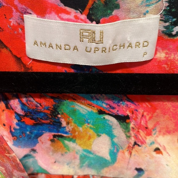 Amanda Uprichard Sleeveless Blouse Market
Floral Silk Gardenia Graphic P - Picture 3 of 5